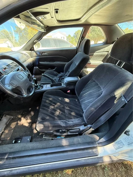 2000 Honda Prelude 5th Gen - Image 7 of 9