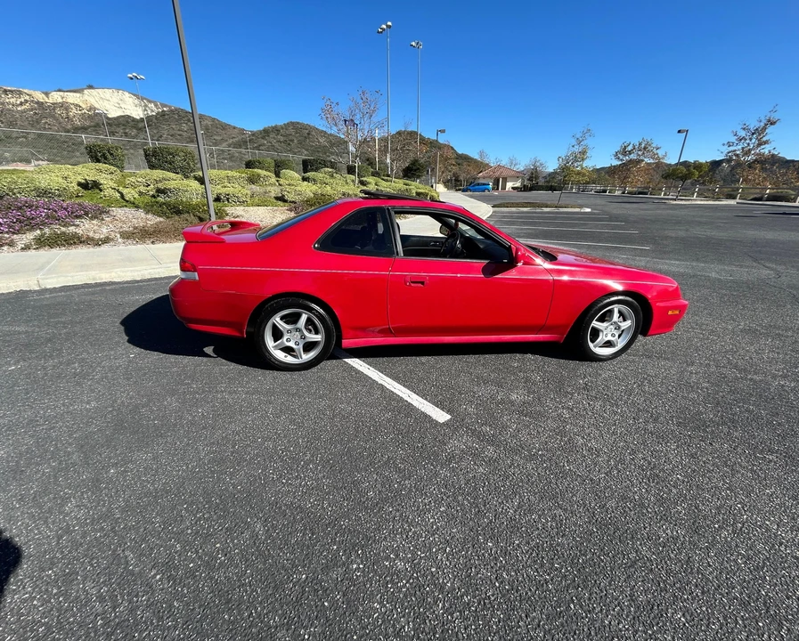 2000 Honda Prelude 5th Gen - Image 14 of 31
