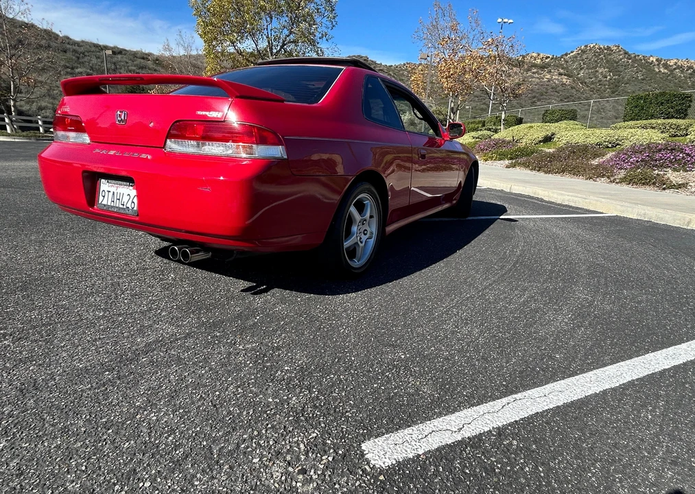 2000 Honda Prelude 5th Gen - Image 12 of 31