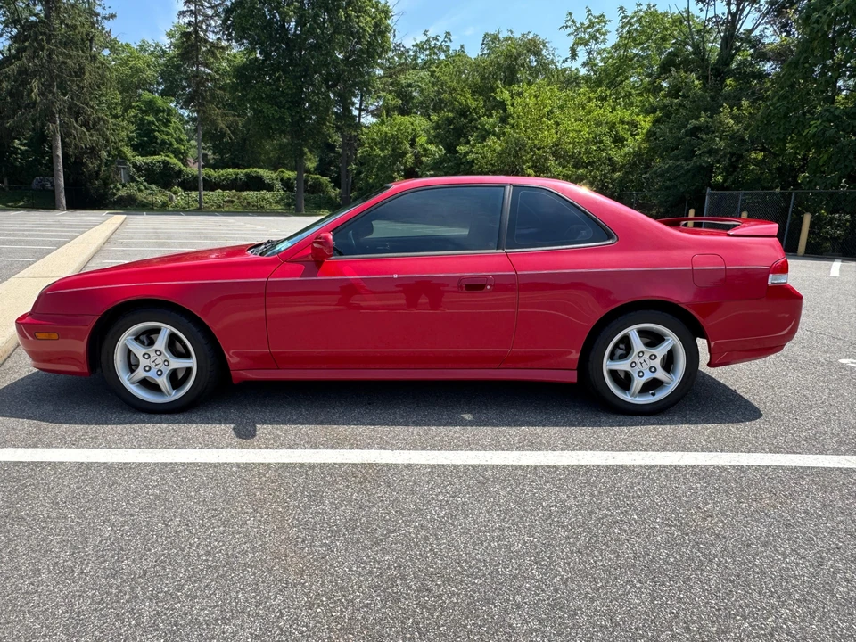 2000 Honda Prelude 5th Gen - Image 10 of 31