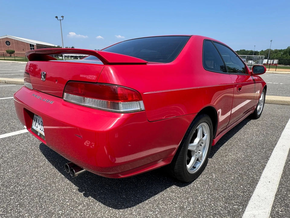 2000 Honda Prelude 5th Gen - Image 13 of 31