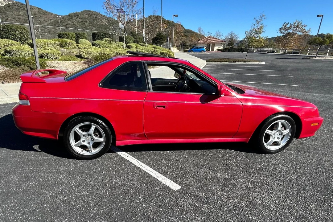 2000 Honda Prelude 5th Gen - Image 3 of 31