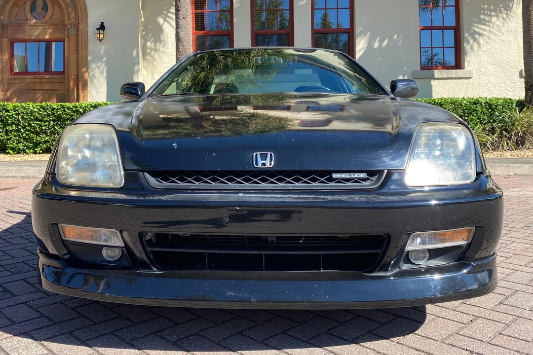 2000 Honda Prelude 5th Gen - Image 2 of 31