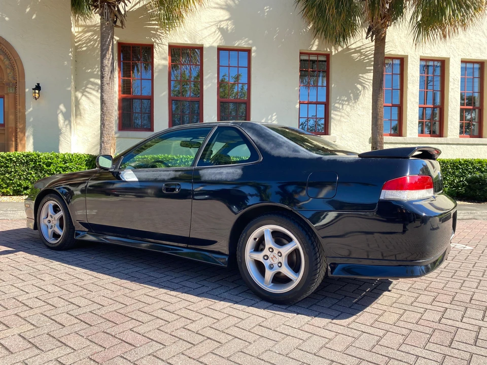 2000 Honda Prelude 5th Gen - Image 14 of 31