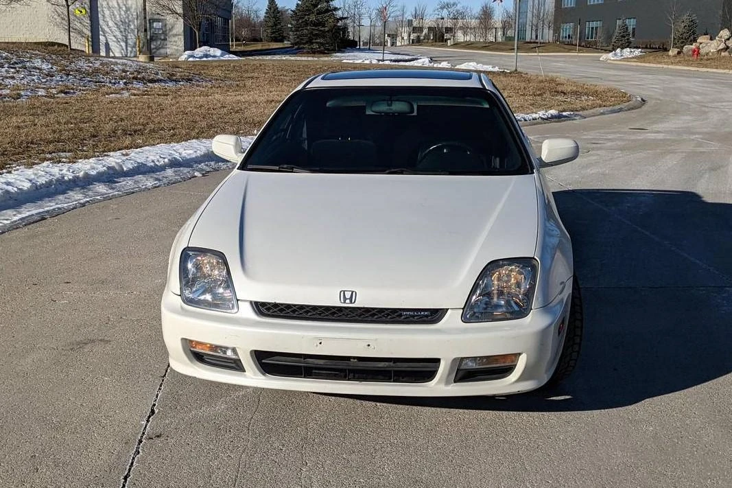 2000 Honda Prelude 5th Gen - Image 2 of 31
