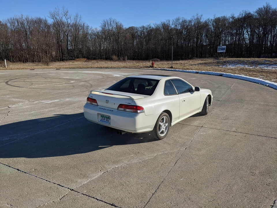 2000 Honda Prelude 5th Gen - Image 14 of 31