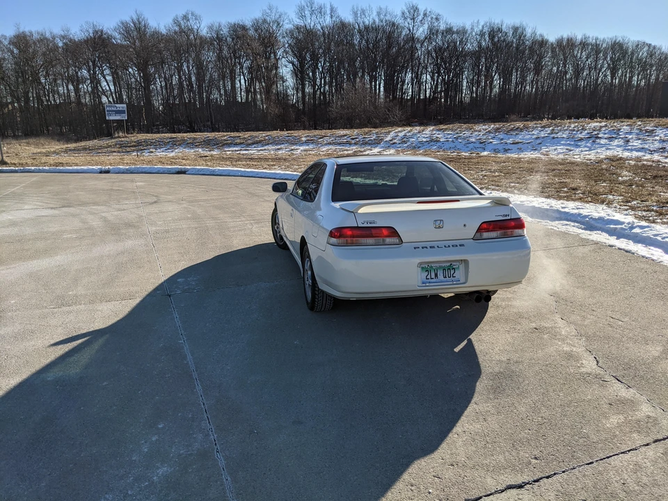 2000 Honda Prelude 5th Gen - Image 11 of 31