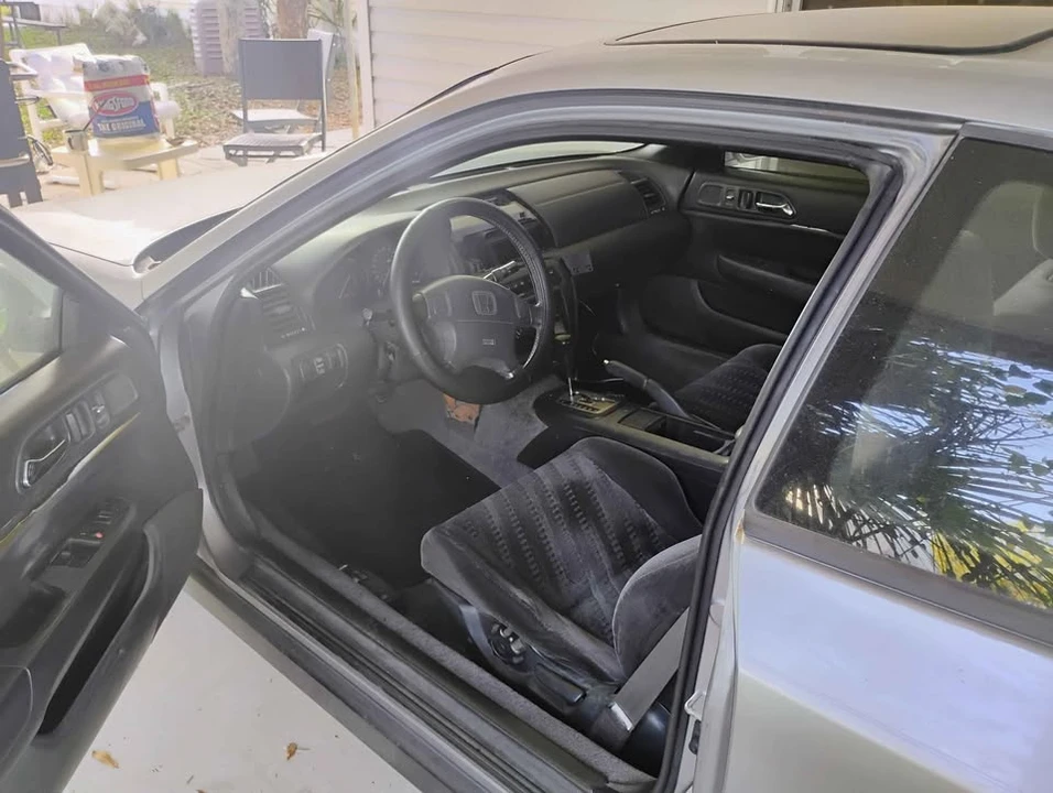 2000 Honda Prelude 5th Gen - Image 13 of 14