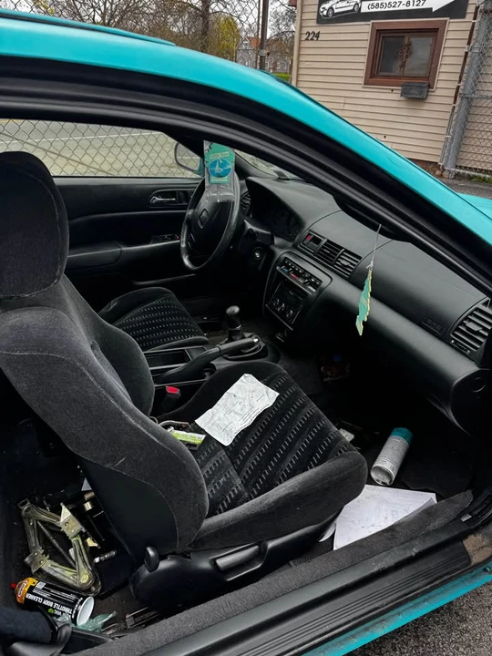 2000 Honda Prelude 5th Gen - Image 3 of 4