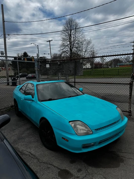 2000 Honda Prelude 5th Gen - Image 2 of 4