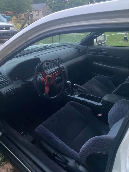 2000 Honda Prelude 5th Gen - Image 6 of 8