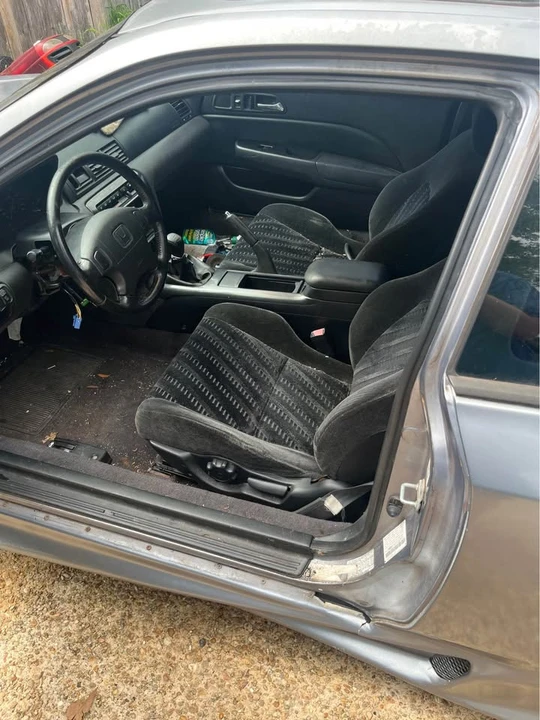 2000 Honda Prelude 5th Gen - Image 9 of 11
