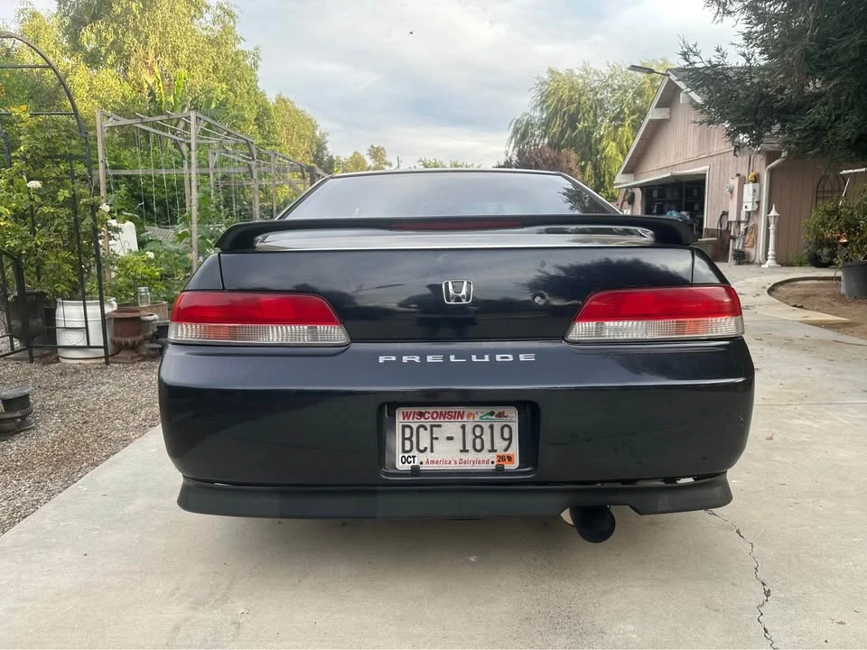 2000 Honda Prelude 5th Gen - Image 2 of 4