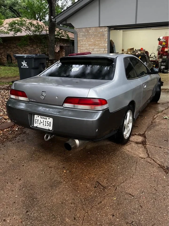 2000 Honda Prelude 5th Gen - Image 2 of 10