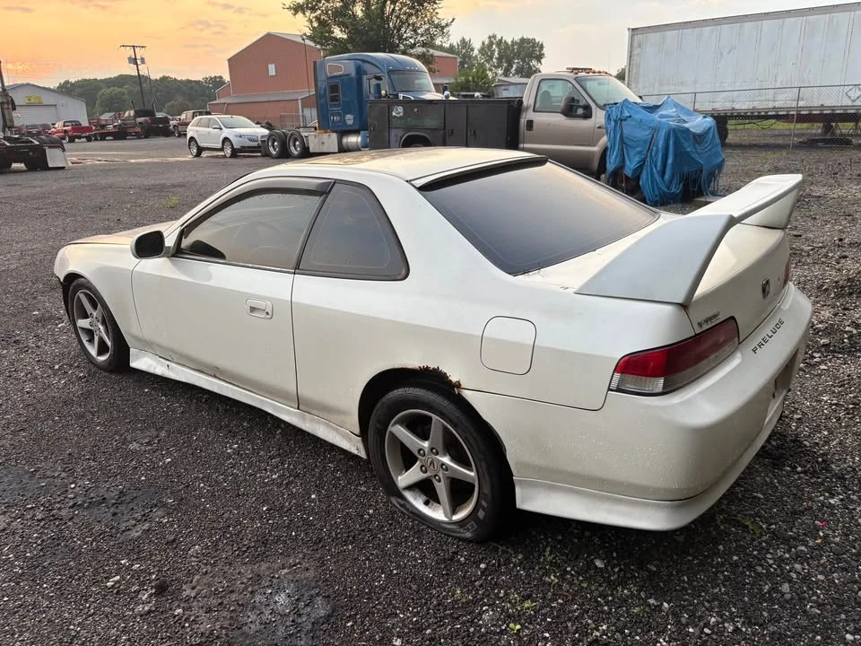 2000 Honda Prelude 5th Gen - Image 8 of 10
