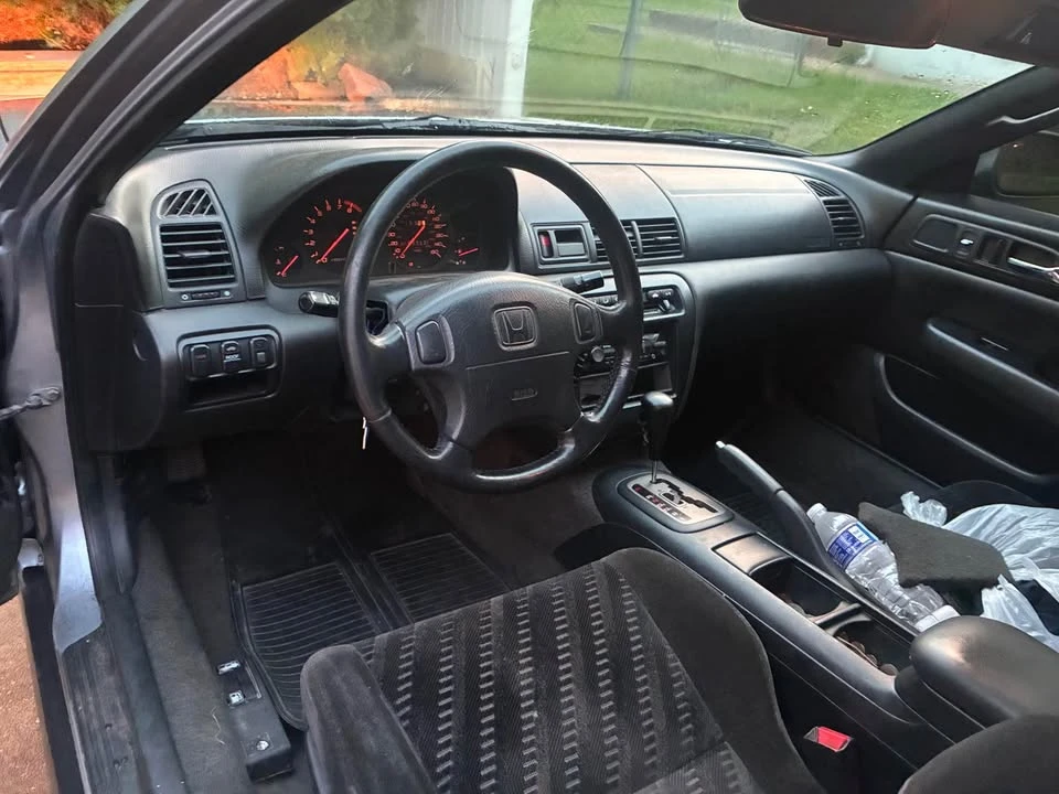 2000 Honda Prelude 5th Gen - Image 12 of 16