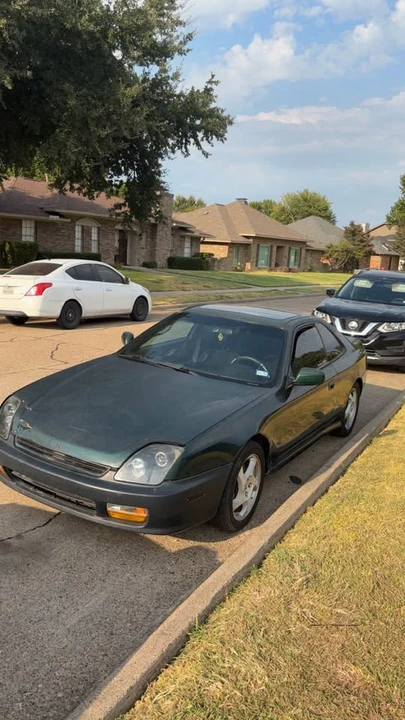 2000 Honda Prelude 5th Gen - Image 2 of 9