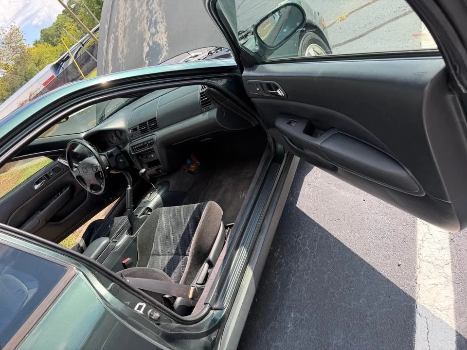 2000 Honda Prelude 5th Gen - Image 14 of 20