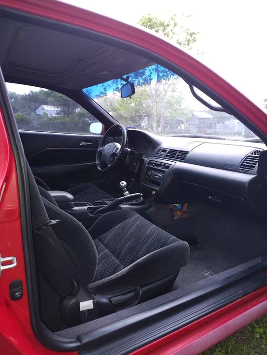 2000 Honda Prelude 5th Gen - Image 17 of 19