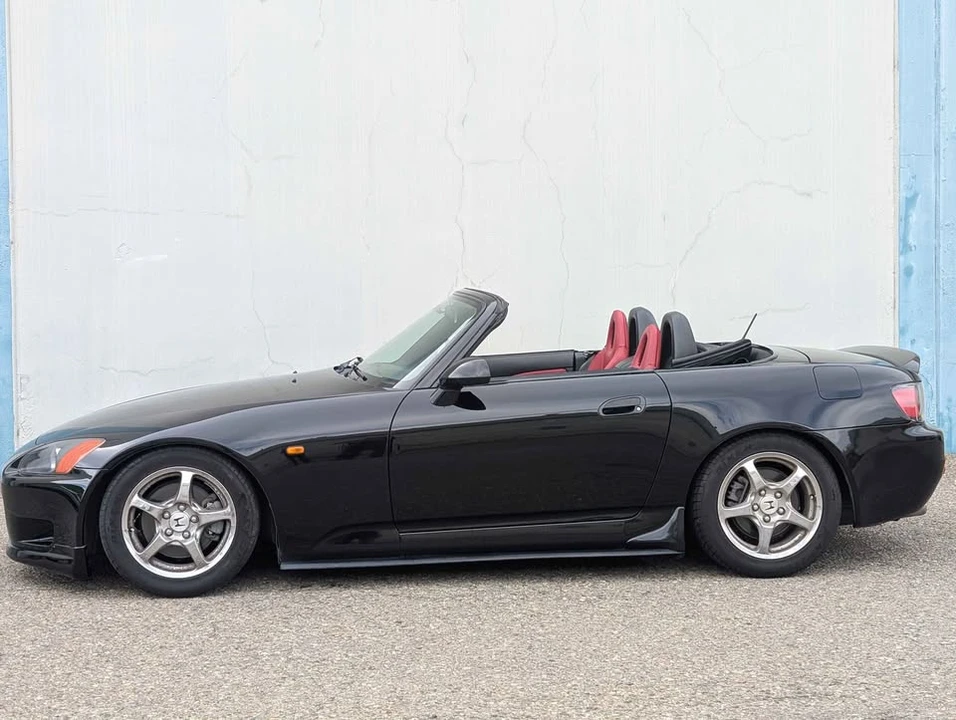 2000 Honda AP1 S2000 - Image 2 of 8