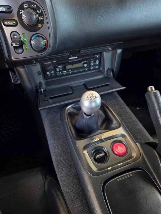 2000 Honda AP1 S2000 - Image 11 of 16