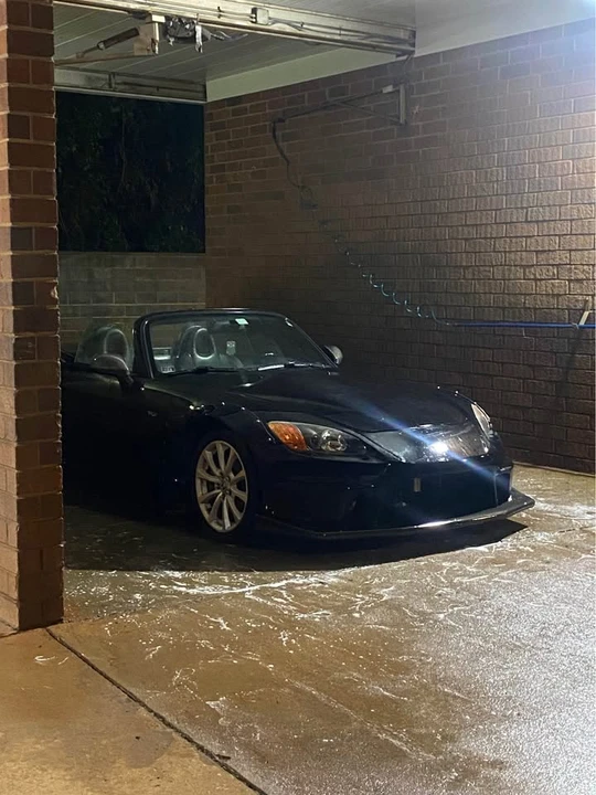 2000 Honda AP1 S2000 - Image 2 of 11