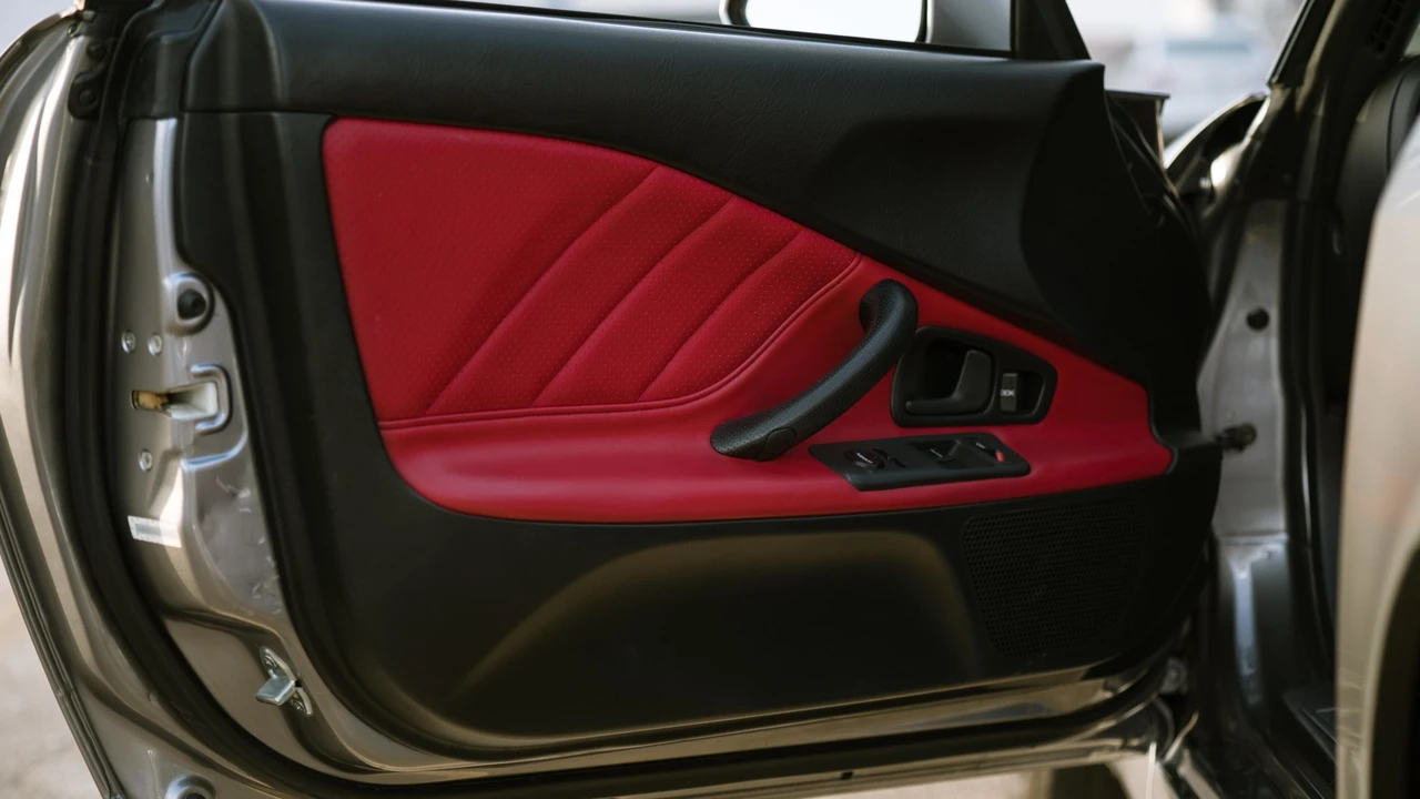2000 Honda AP1 S2000 - Image 28 of 31