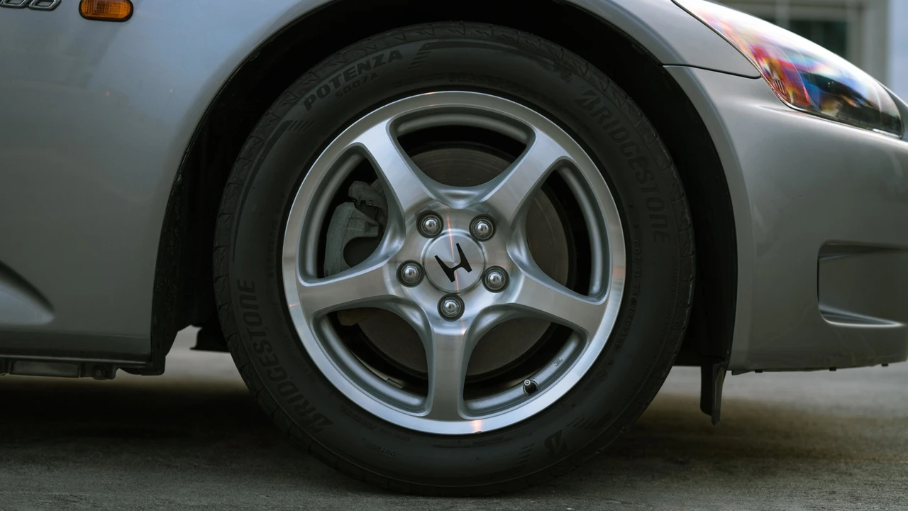2000 Honda AP1 S2000 - Image 11 of 31