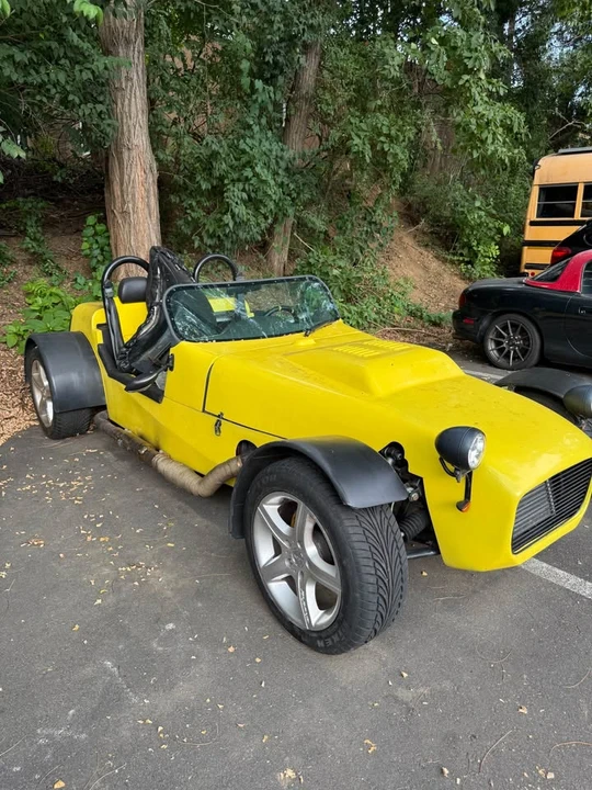 2000 Honda AP1 S2000 - Image 2 of 4