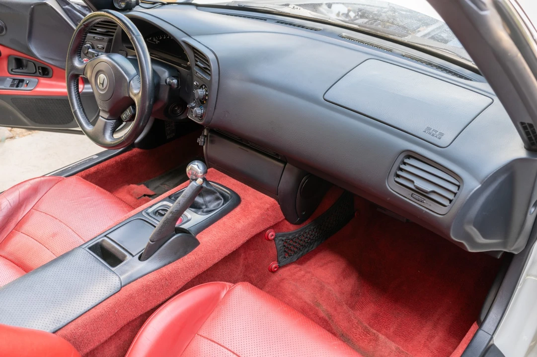 2000 Honda AP1 S2000 - Image 30 of 31