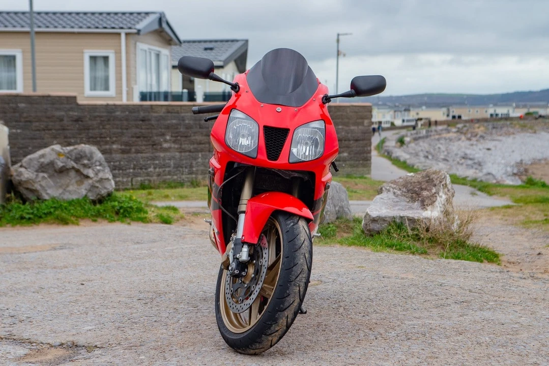 2000 Honda RC51 - Image 13 of 30