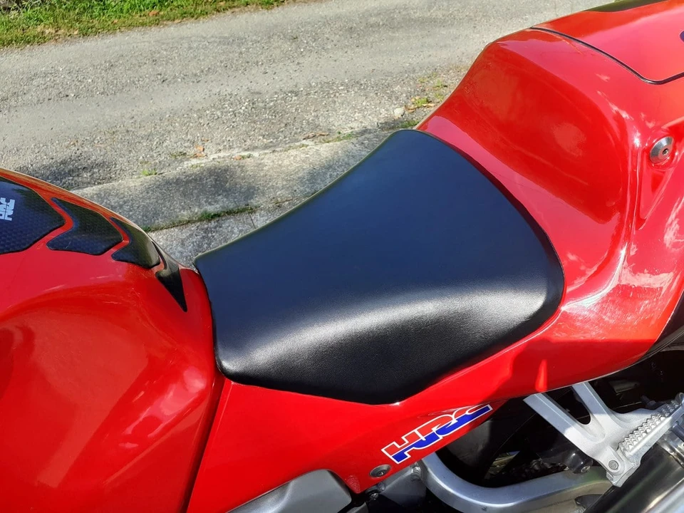2000 Honda RC51 - Image 25 of 30