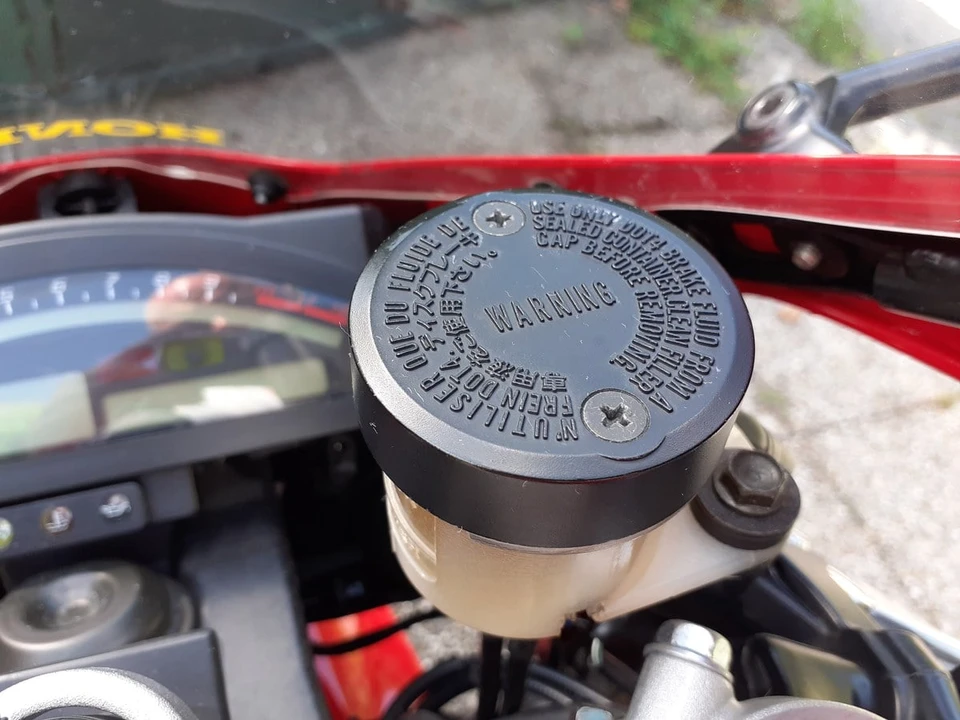 2000 Honda RC51 - Image 15 of 30