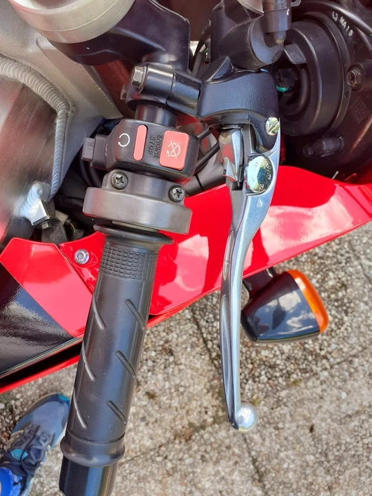 2000 Honda RC51 - Image 13 of 30