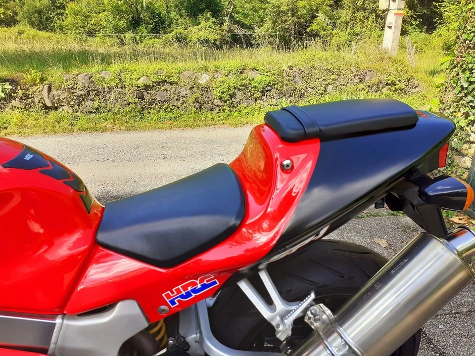 2000 Honda RC51 - Image 18 of 30