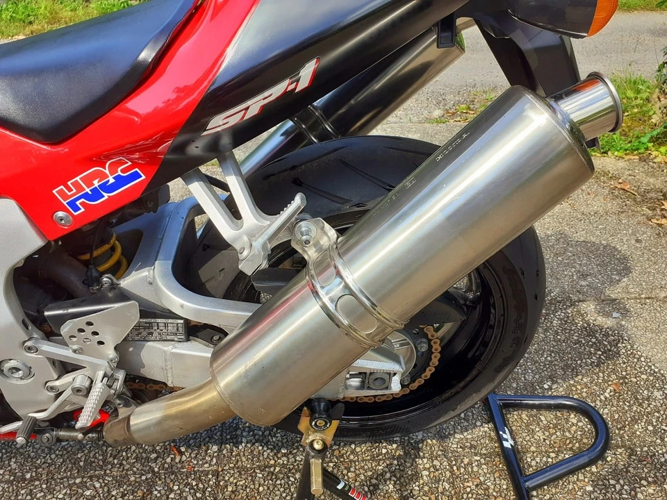 2000 Honda RC51 - Image 11 of 30