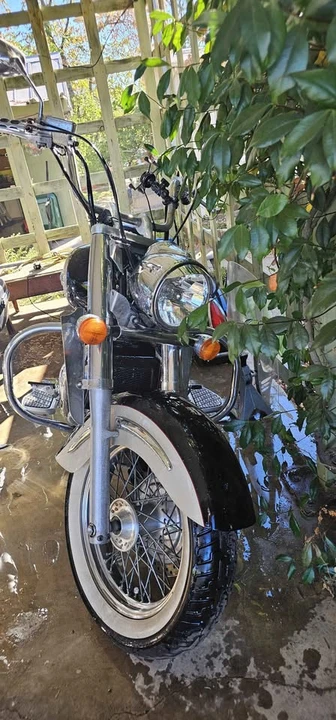 2000 Honda Motorcycles - Image 2 of 3