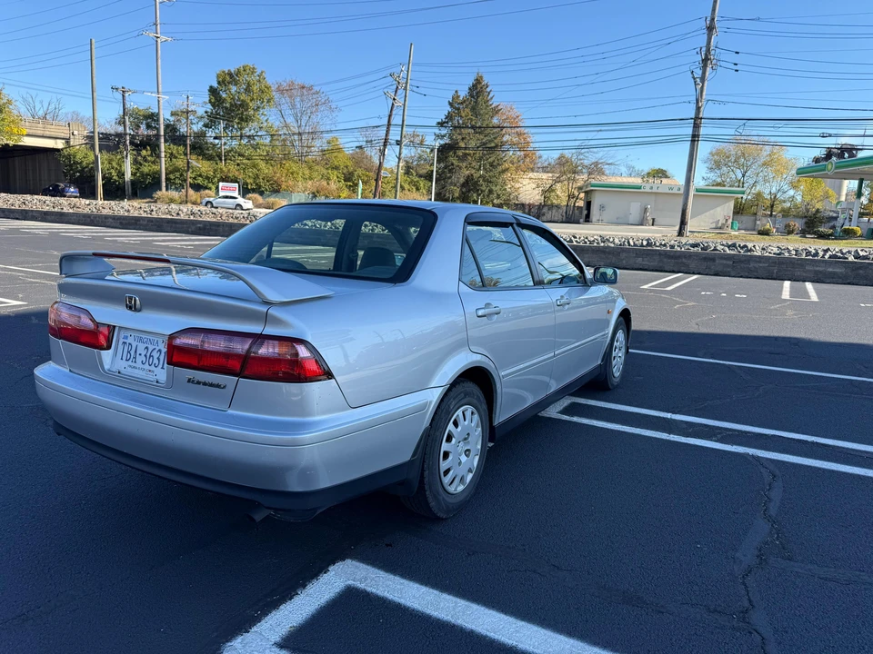 2000 Honda Torneo - Image 10 of 31