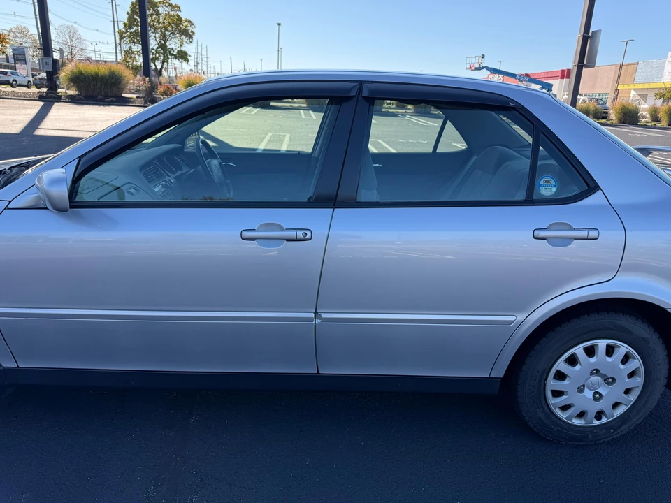 2000 Honda Torneo - Image 16 of 31