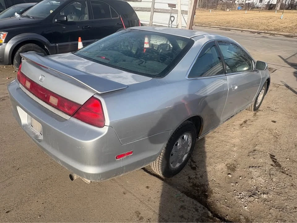 2000 Honda Accord 6th Gen - Image 4 of 5