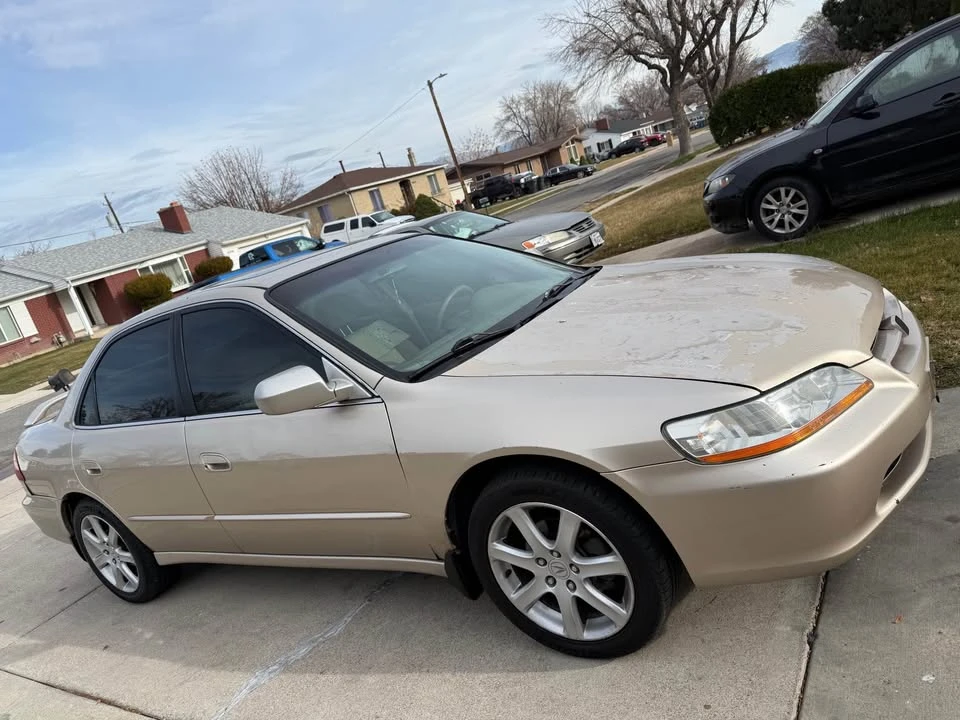 2000 Honda Accord 6th Gen - Image 3 of 6