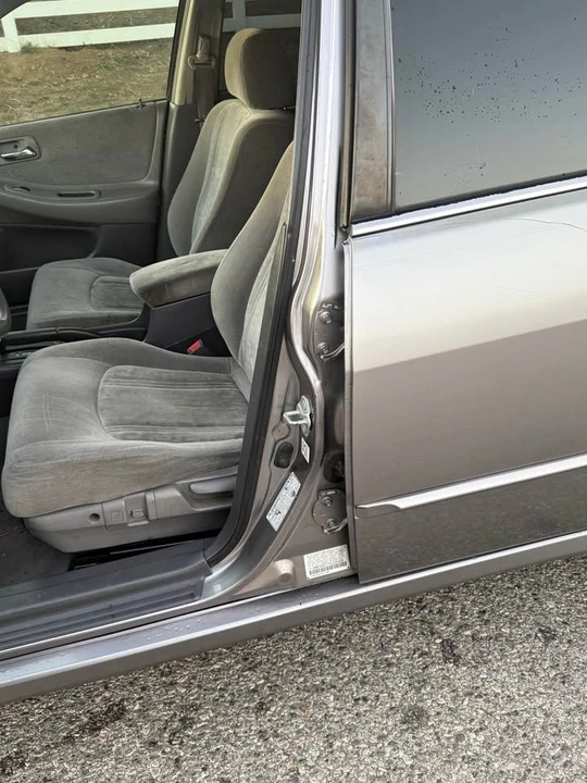 2000 Honda Accord 6th Gen - Image 4 of 6