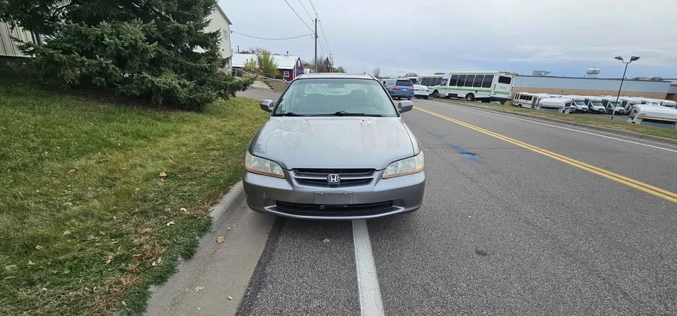 2000 Honda Accord 6th Gen - Image 12 of 18