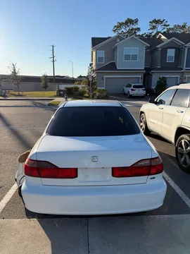 2000 Honda Accord 6th Gen - Image 3 of 9