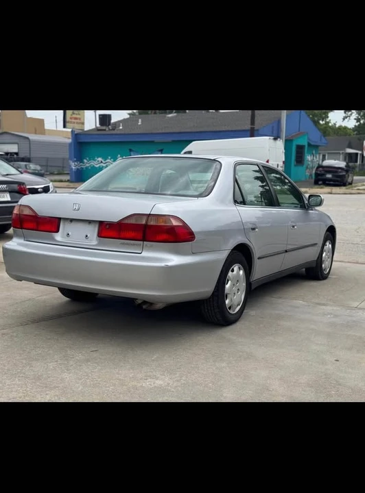 2000 Honda Accord 6th Gen - Image 5 of 8