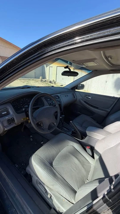 2000 Honda Accord 6th Gen - Image 3 of 5