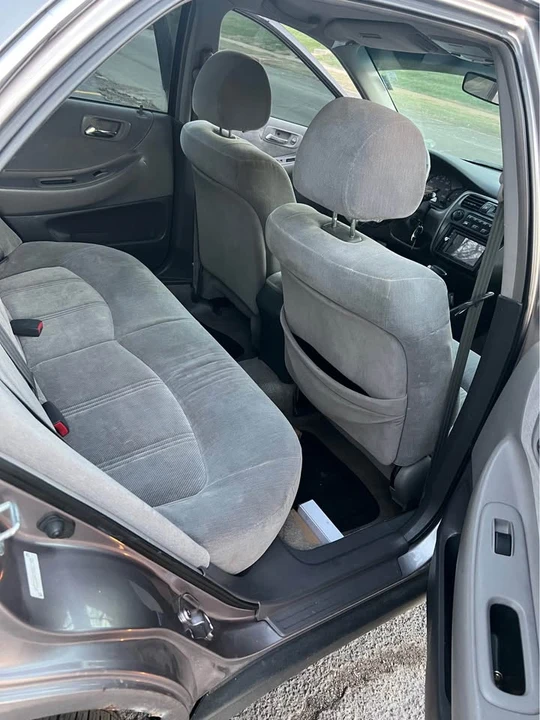 2000 Honda Accord 6th Gen - Image 5 of 10