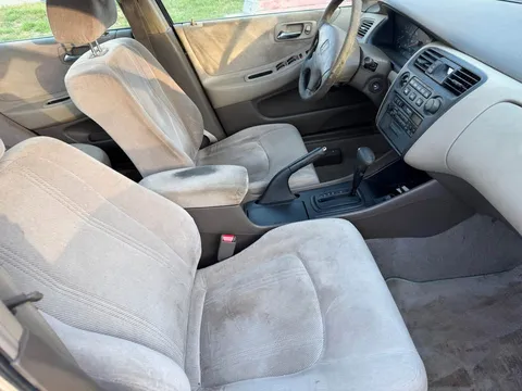 2000 Honda Accord 6th Gen - Image 4 of 6