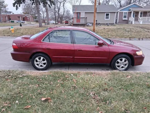 2000 Honda Accord 6th Gen - Image 2 of 12