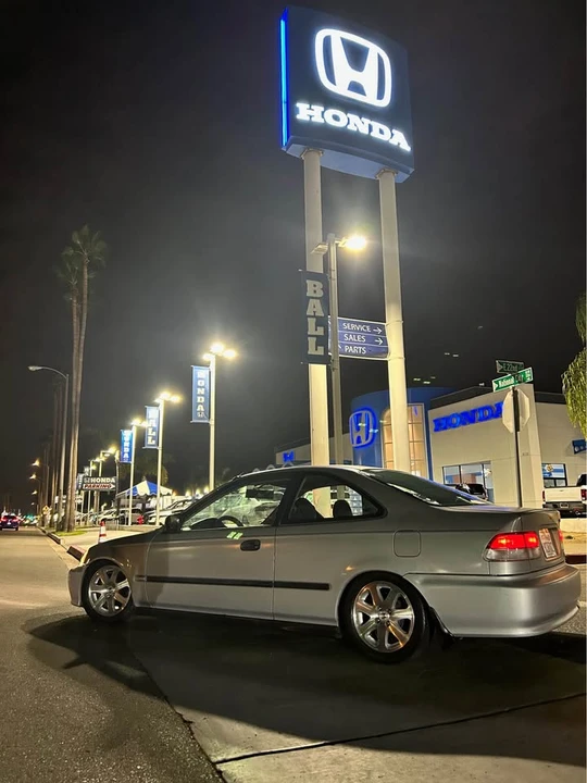 2000 Honda EK Civic - Image 2 of 3